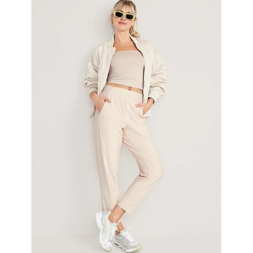 SOLD Old Navy Beige PowerSoft Go-Dry High Waisted Ribbed Panel Pants Small - Picture 1 of 8